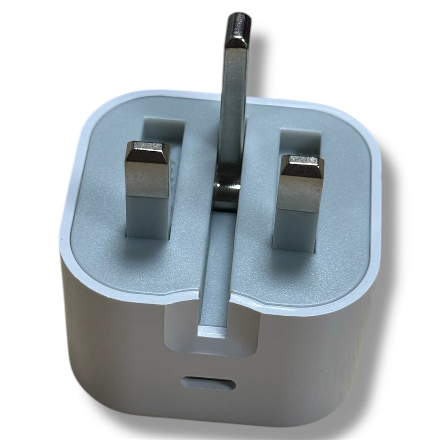 White USB-C Adapter – Compact, Reliable, and Efficient