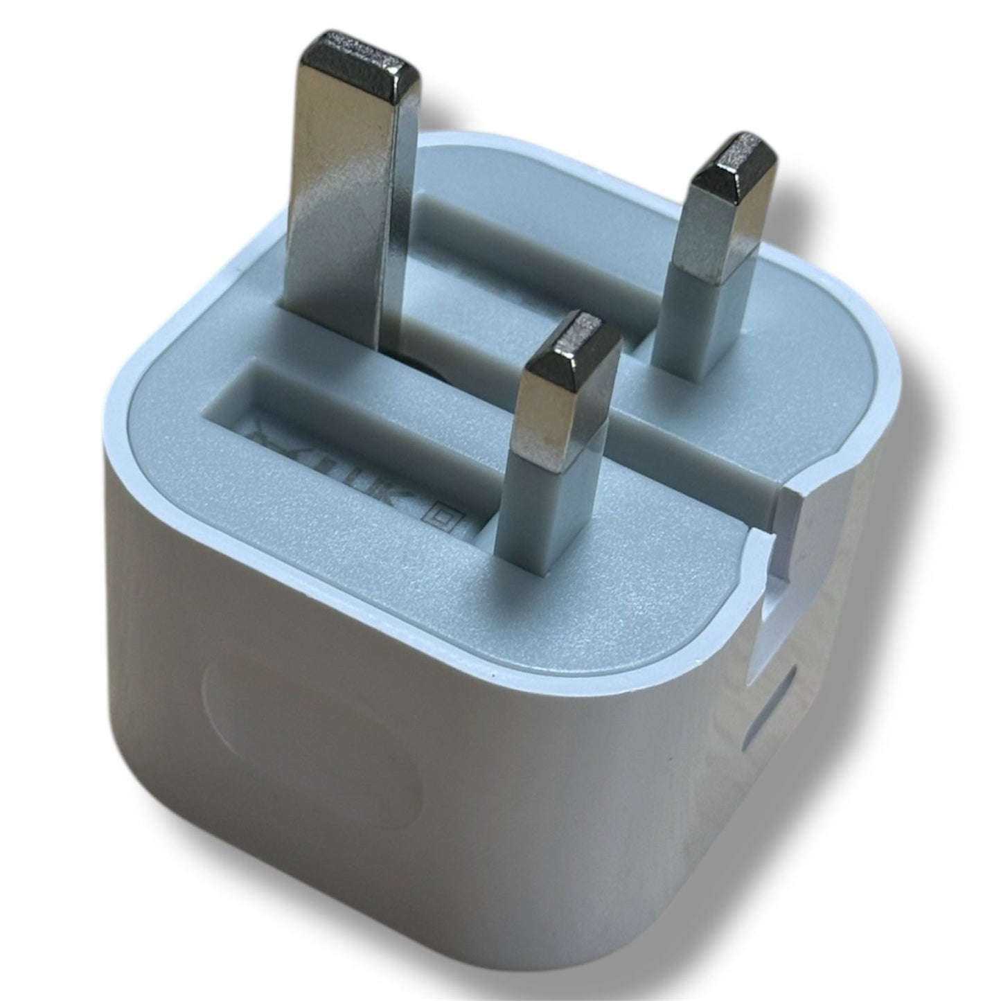 White USB-C Adapter – Compact, Reliable, and Efficient